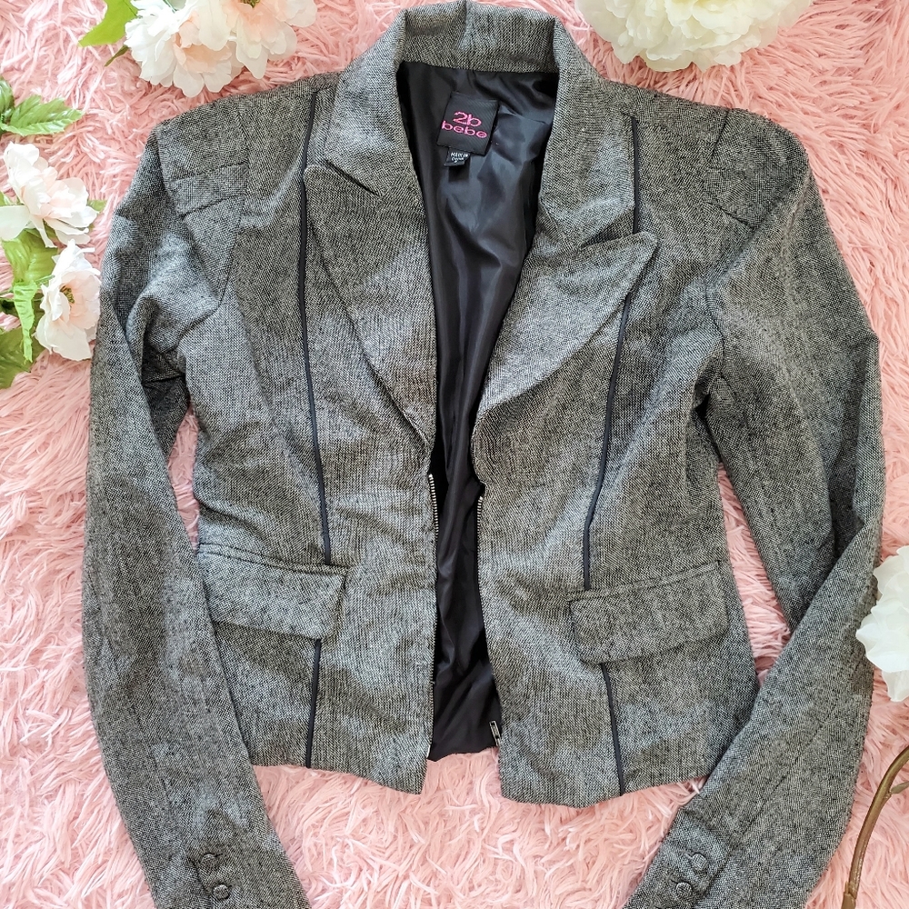 BEBE blazer size  Small